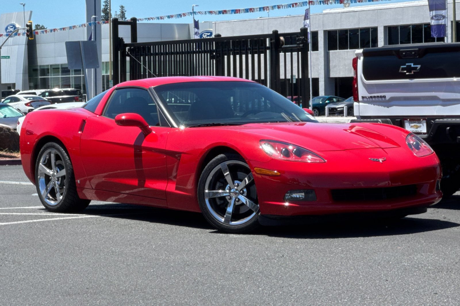 Used 2008 Chevrolet Corvette Coupe w/ Preferred Equipment Group RWD image 2