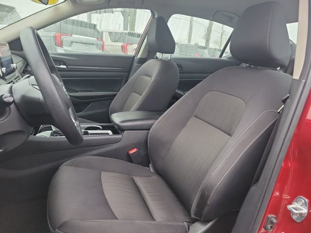 Used 2024 Nissan Altima 2.5 SV image 18