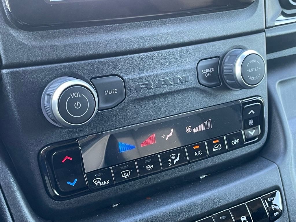 New 2024 RAM ProMaster 2500 w/ Cold Weather Group image 19