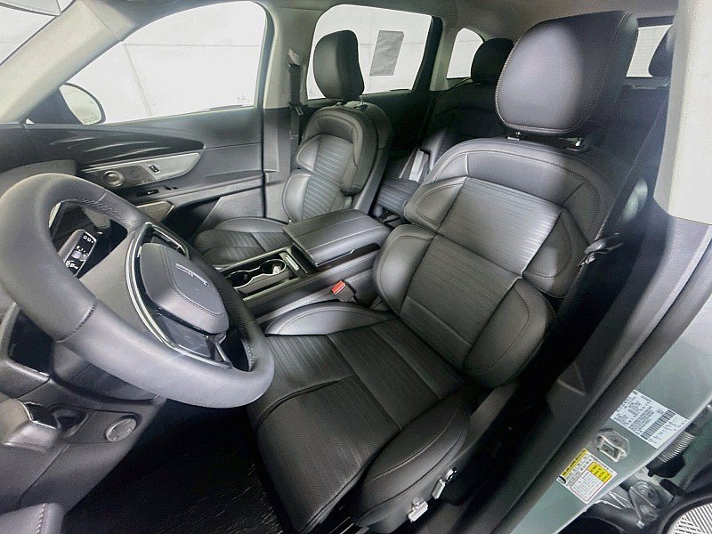New 2026 Lincoln Nautilus Reserve AWD/4WD image 11