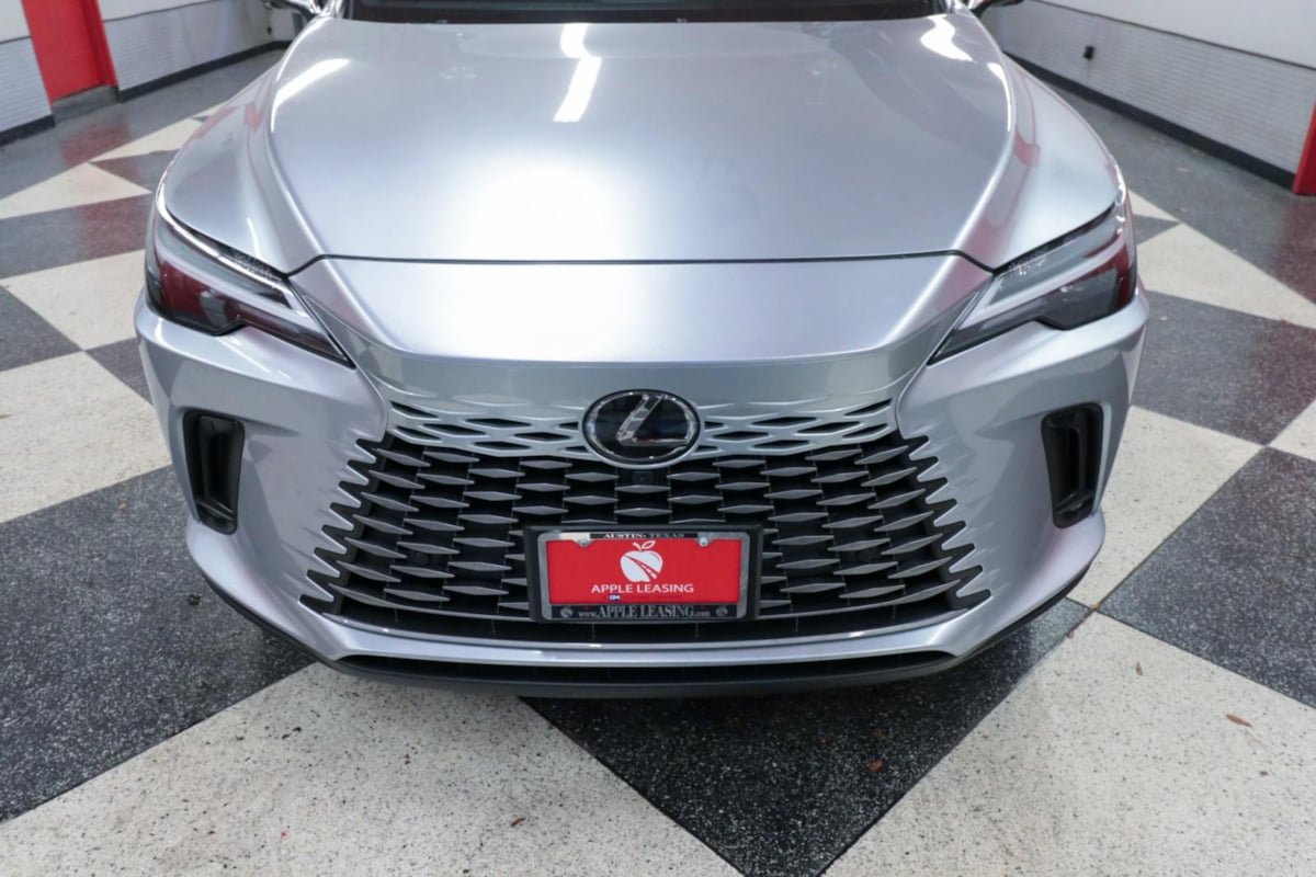 Used 2023 Lexus RX 350 Premium w/ Accessory Package (Z1) FWD image 4
