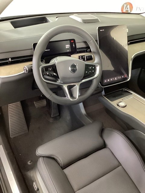 New 2025 Volvo EX90 Ultra w/ Protection Package Premier image 8