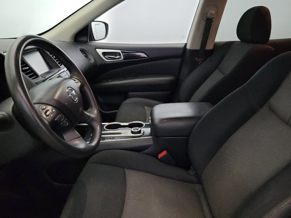 Used 2019 Nissan Pathfinder S AWD/4WD image 17