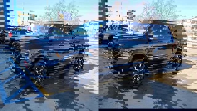 Used 2015 RAM 1500 Sport w/ Black Ram 1500 Sport Group image 4