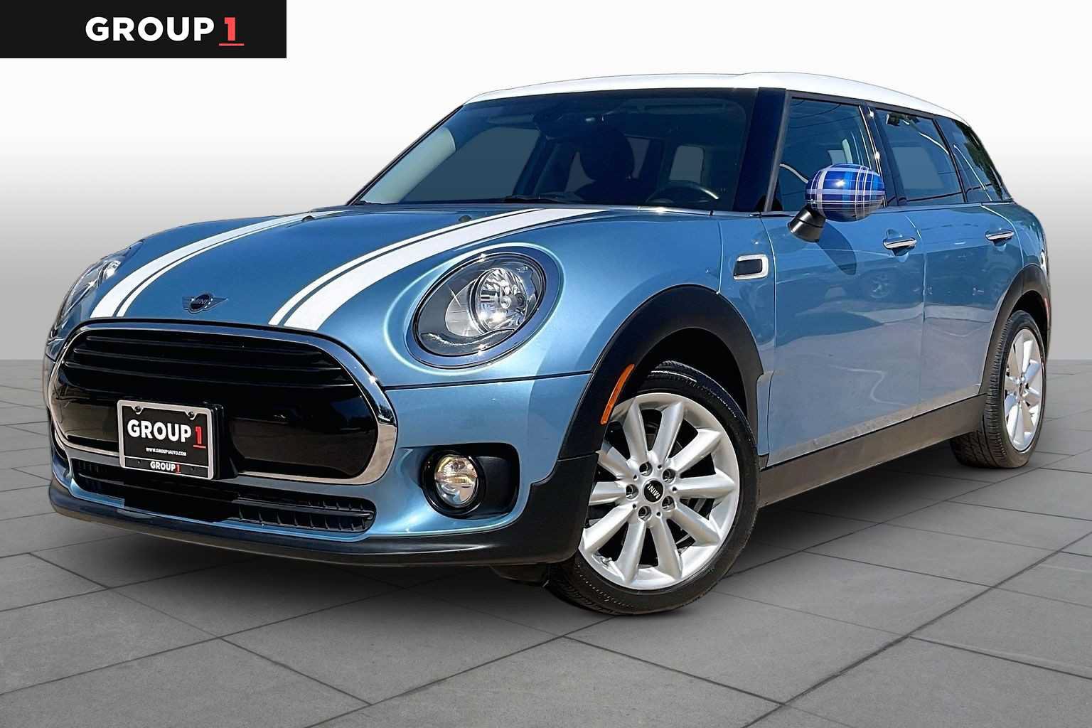 Used 2017 MINI Cooper Clubman FWD image 1