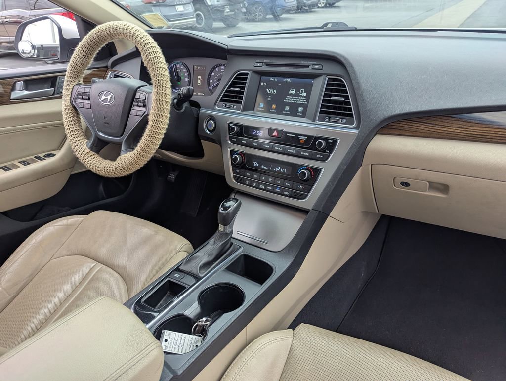 Used 2017 Hyundai Sonata Limited FWD image 34