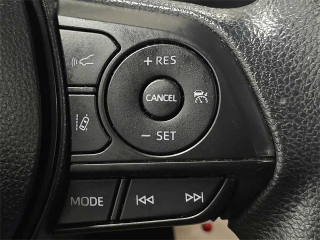 Used 2022 Toyota Corolla LE image 28