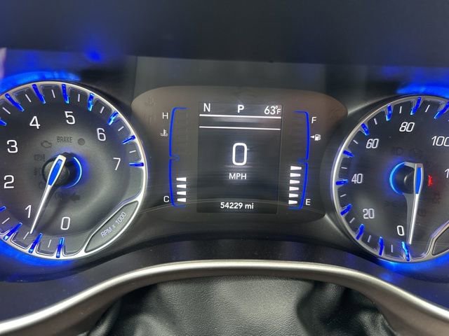 Certified 2023 Chrysler Voyager LX image 28