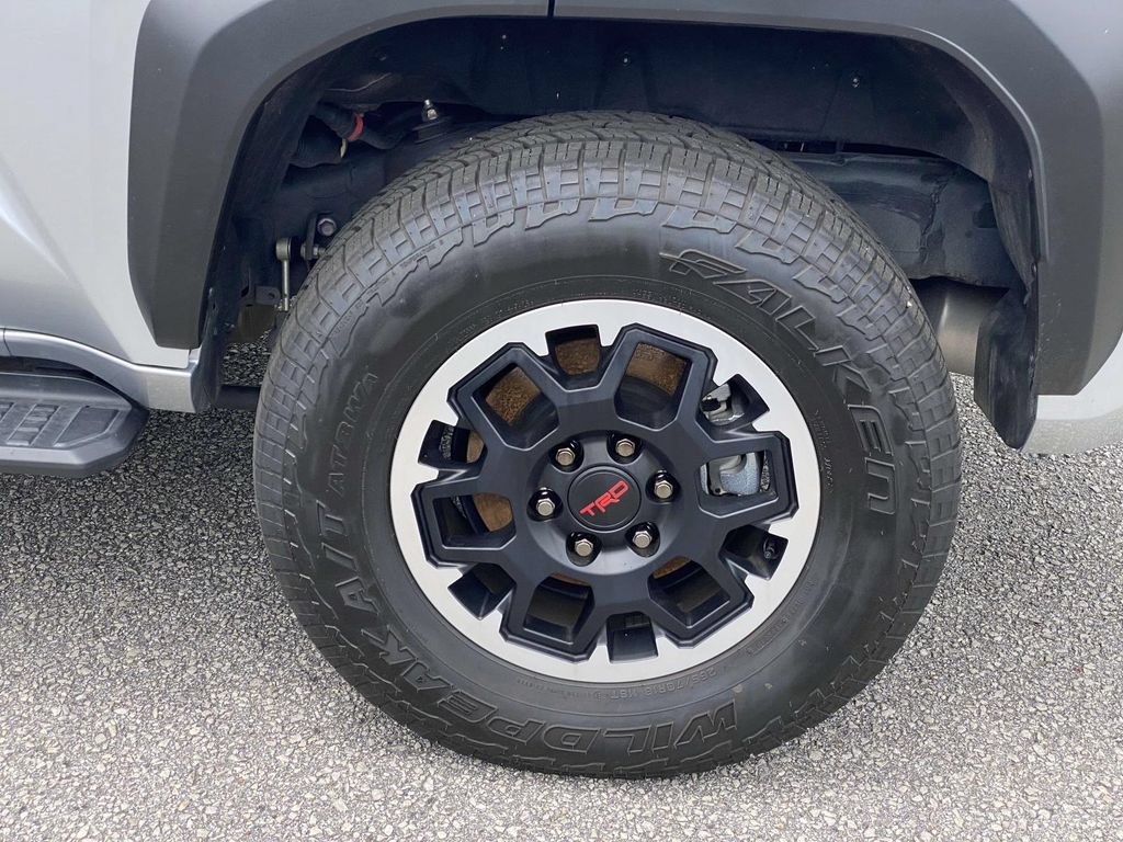Used 2025 Toyota 4Runner TRD Off-Road AWD/4WD image 9