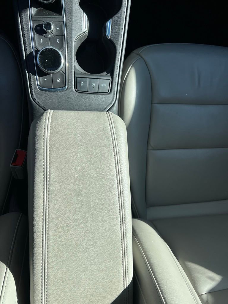 Used 2023 Cadillac XT4 Premium Luxury image 14