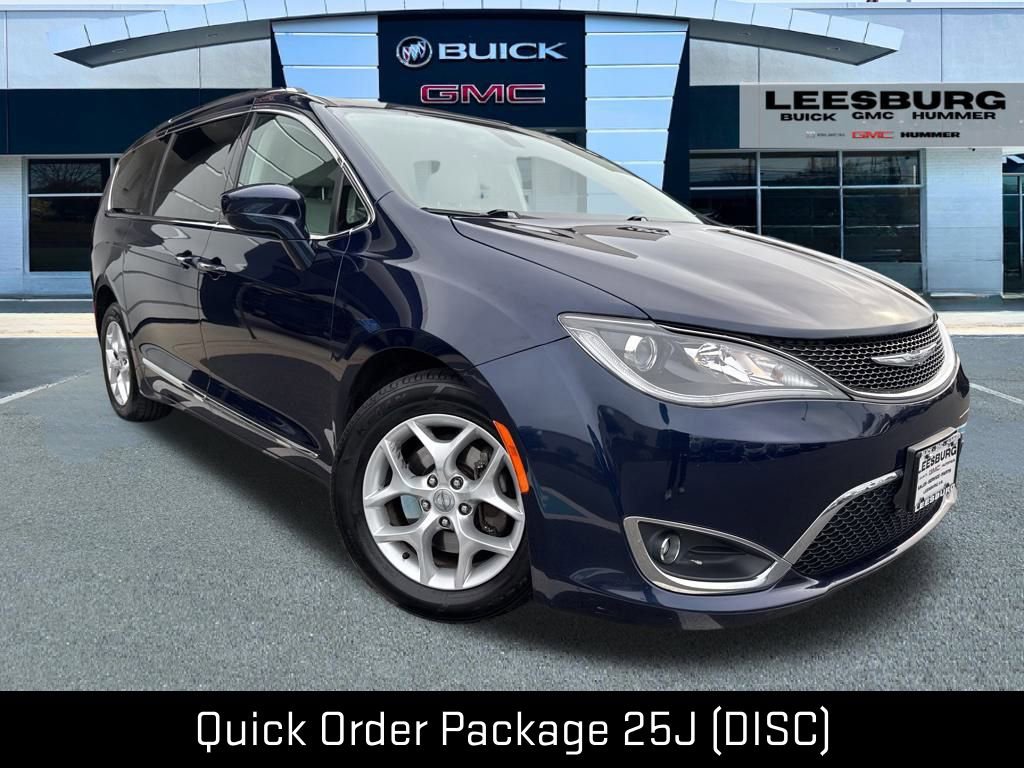 Used 2017 Chrysler Pacifica Touring-L Plus w/ Tire & Wheel Group