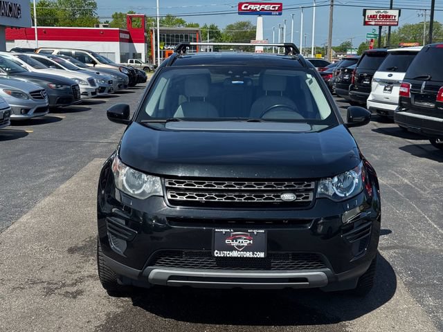 Used 2017 Land Rover Discovery Sport SE AWD/4WD image 2