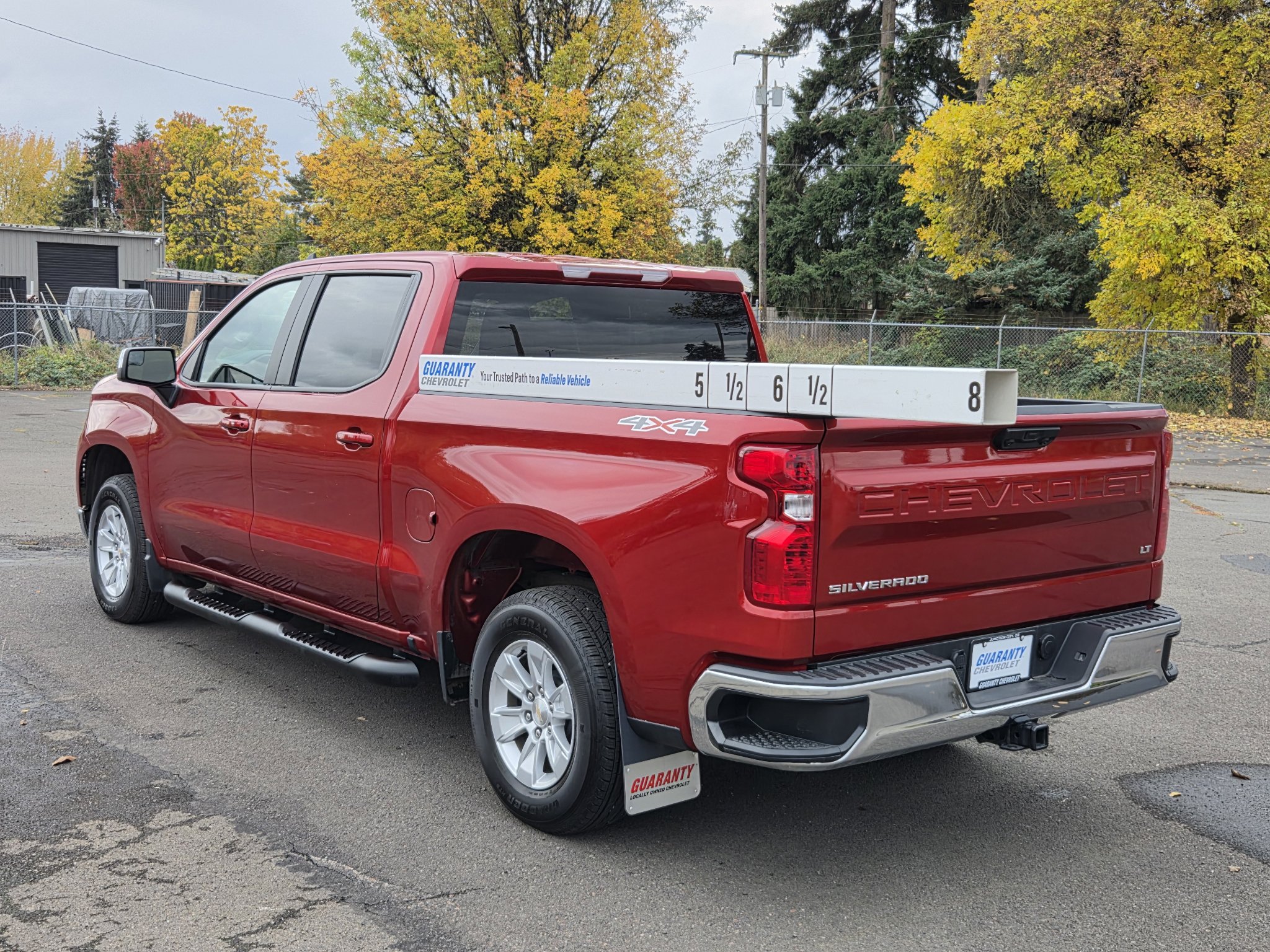 Used 2023 Chevrolet Silverado 1500 LT AWD/4WD image 8