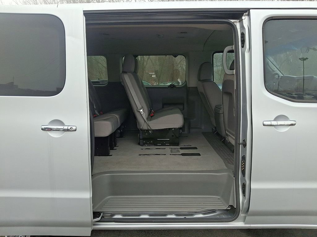 Used 2017 Nissan NV 3500 SV w/ SV Technology Package image 10