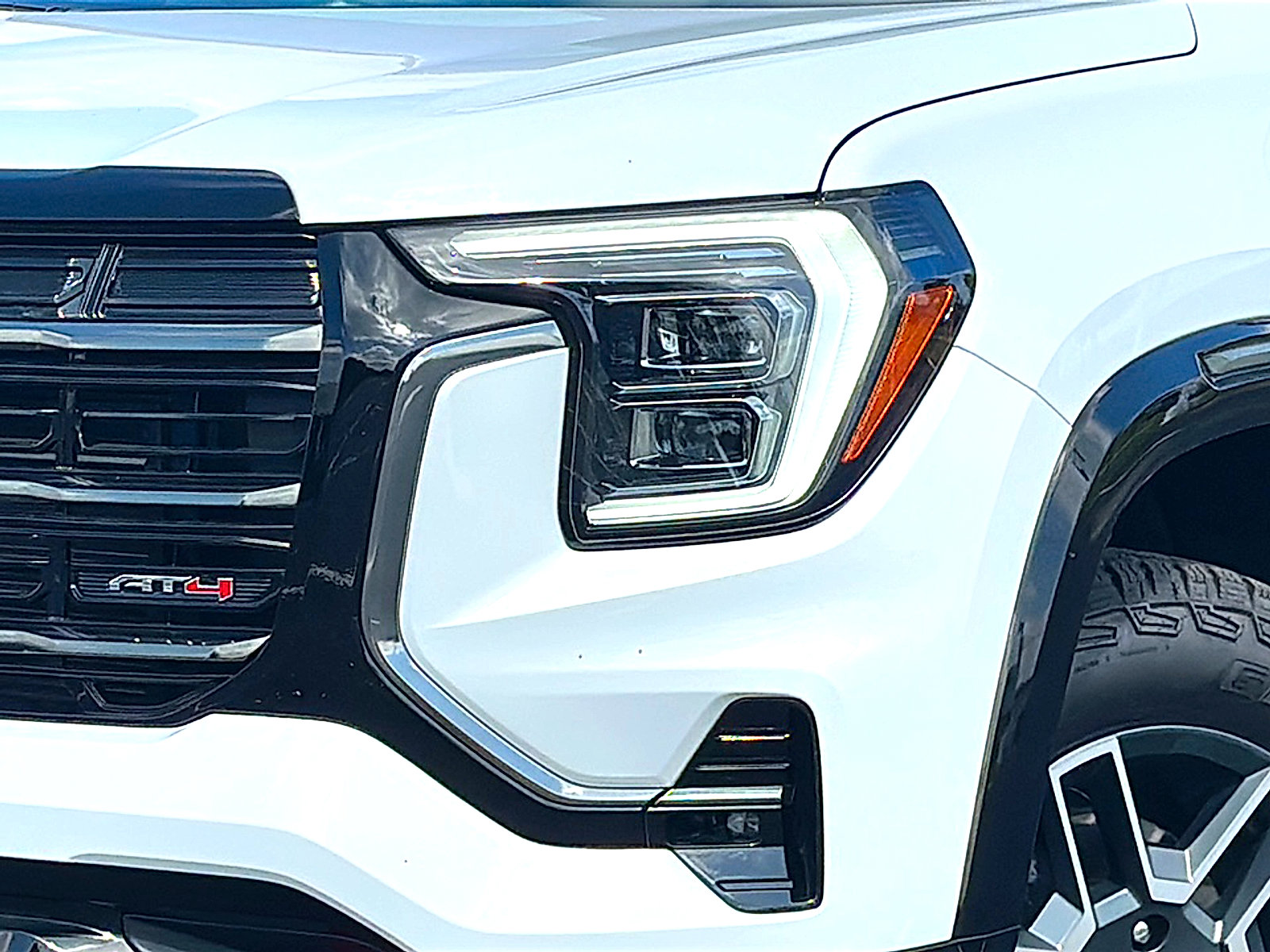 New 2026 GMC Terrain AT4 AWD/4WD image 4
