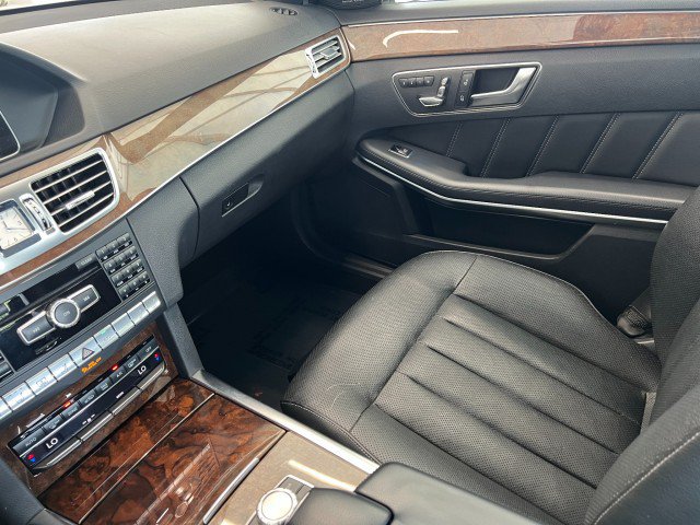 Used 2014 Mercedes-Benz E 350 4MATIC Sedan image 22