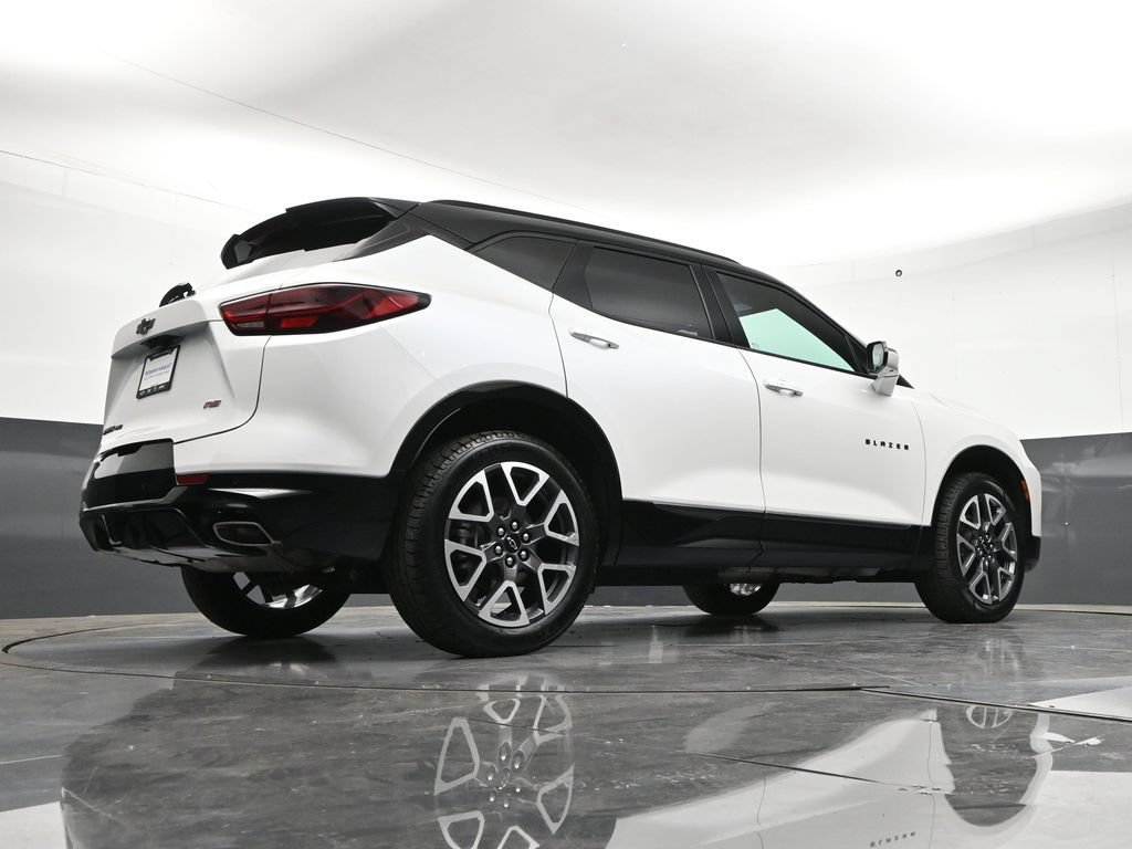 Certified 2023 Chevrolet Blazer RS w/ Driver Confidence II Package AWD/4WD image 28