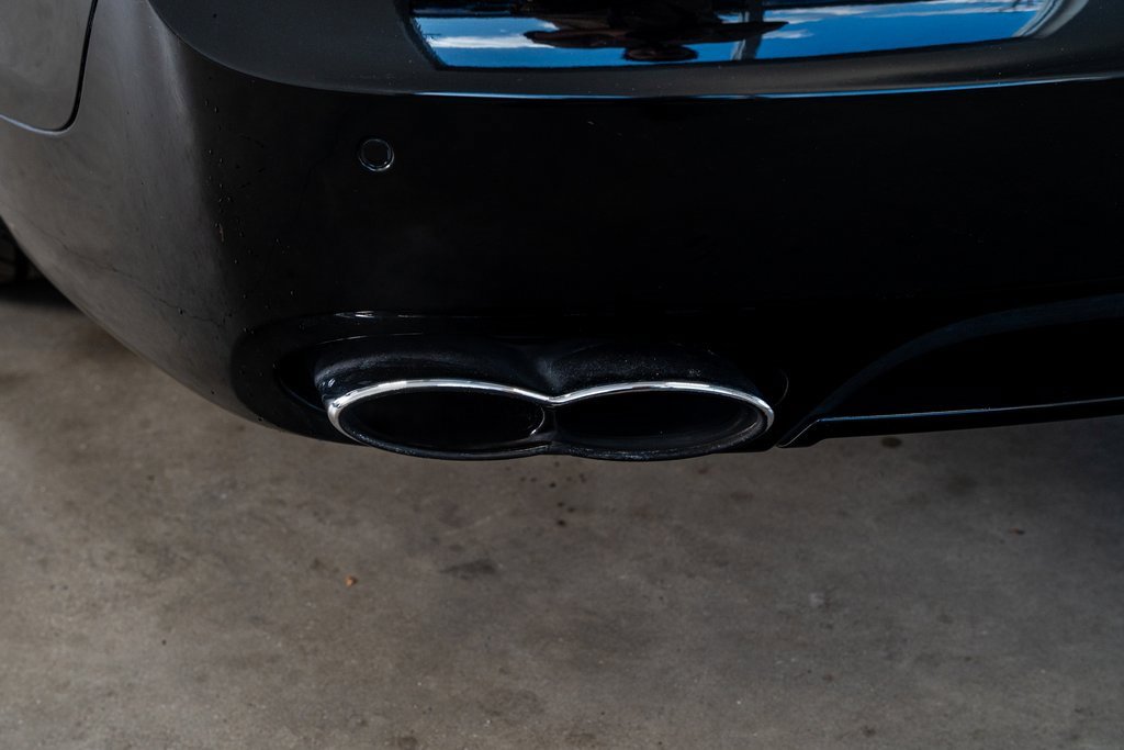 Used 2015 Bentley Flying Spur V8 image 25