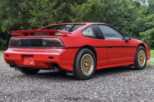 Used 1988 Pontiac Fiero GT RWD image 8