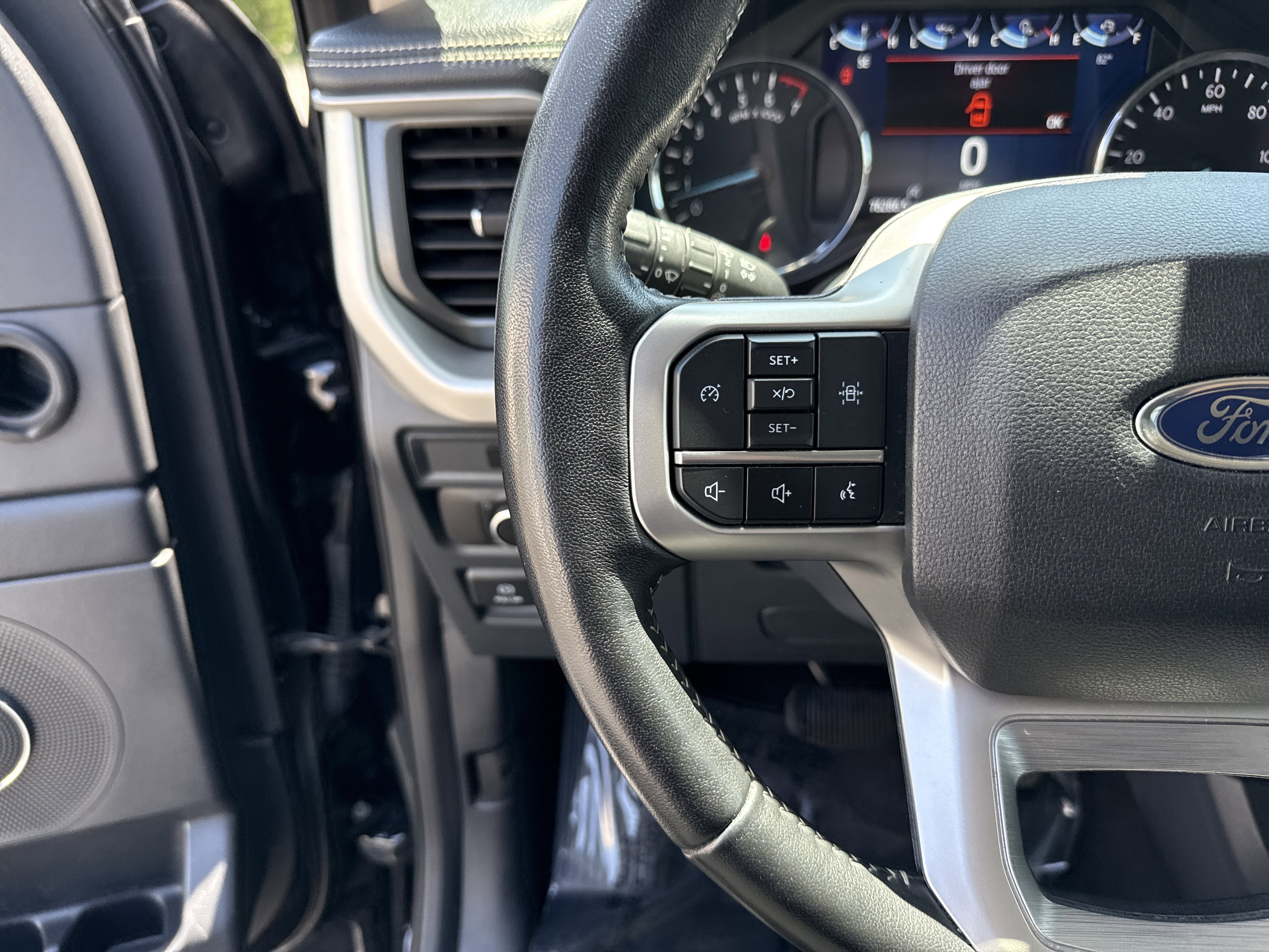 Used 2024 Ford Expedition Max XLT AWD/4WD image 19