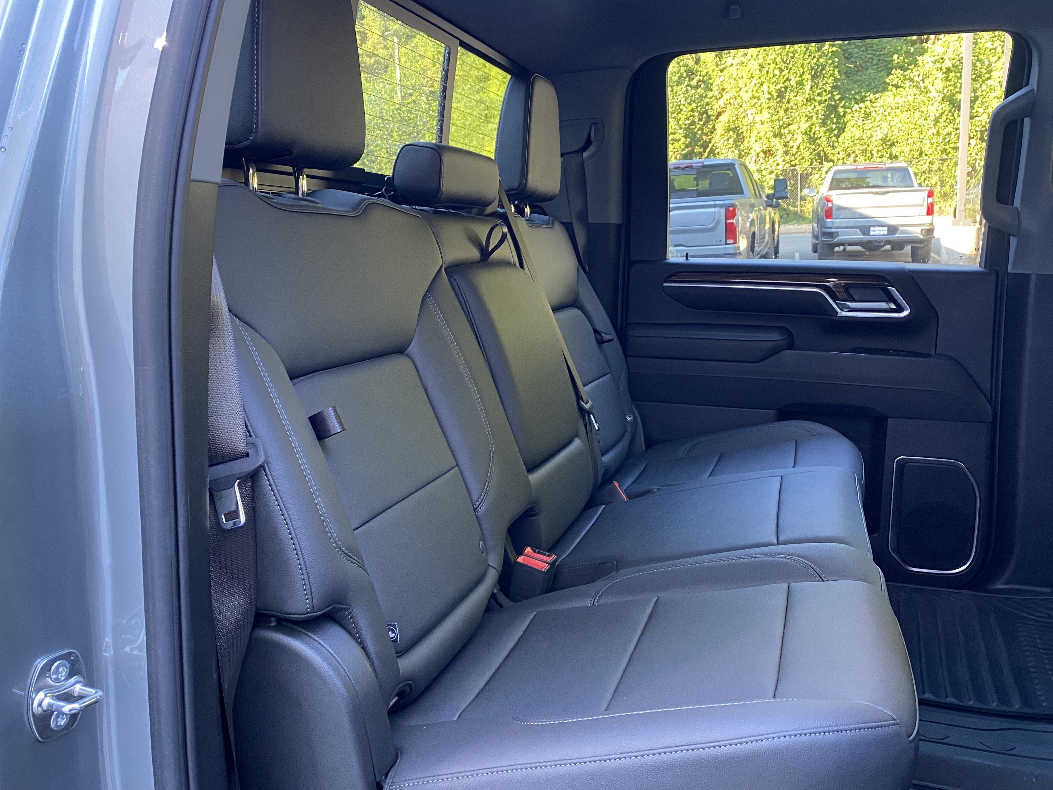 Used 2025 Chevrolet Silverado 2500 LT w/ Safety Package AWD/4WD image 36