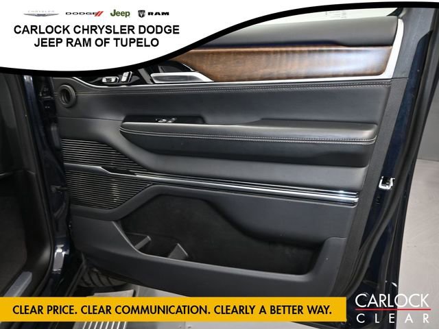 Used 2023 Jeep Grand Wagoneer L Series II AWD/4WD image 32