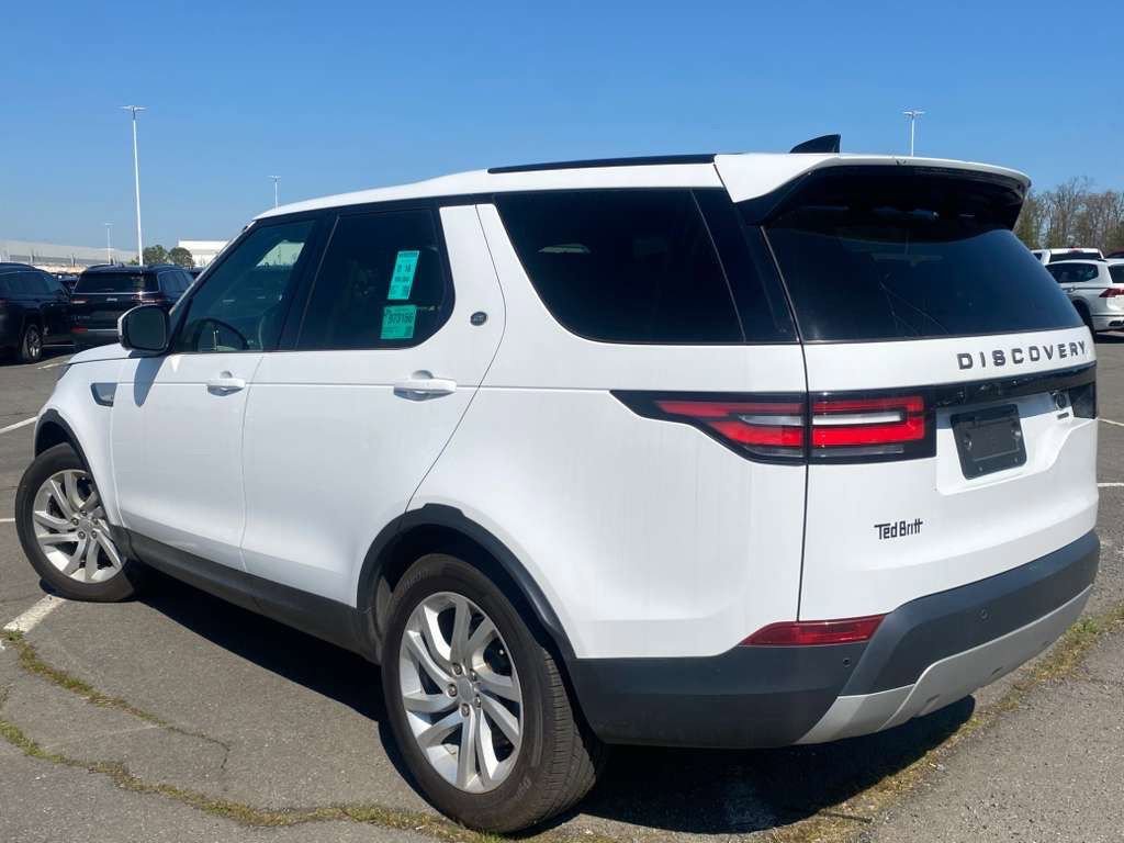 Used 2017 Land Rover Discovery HSE image 5