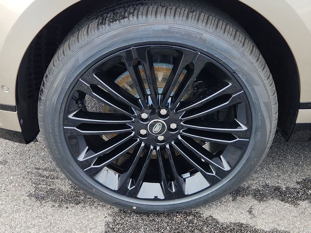 New 2026 Land Rover Range Rover Velar Dynamic SE image 9