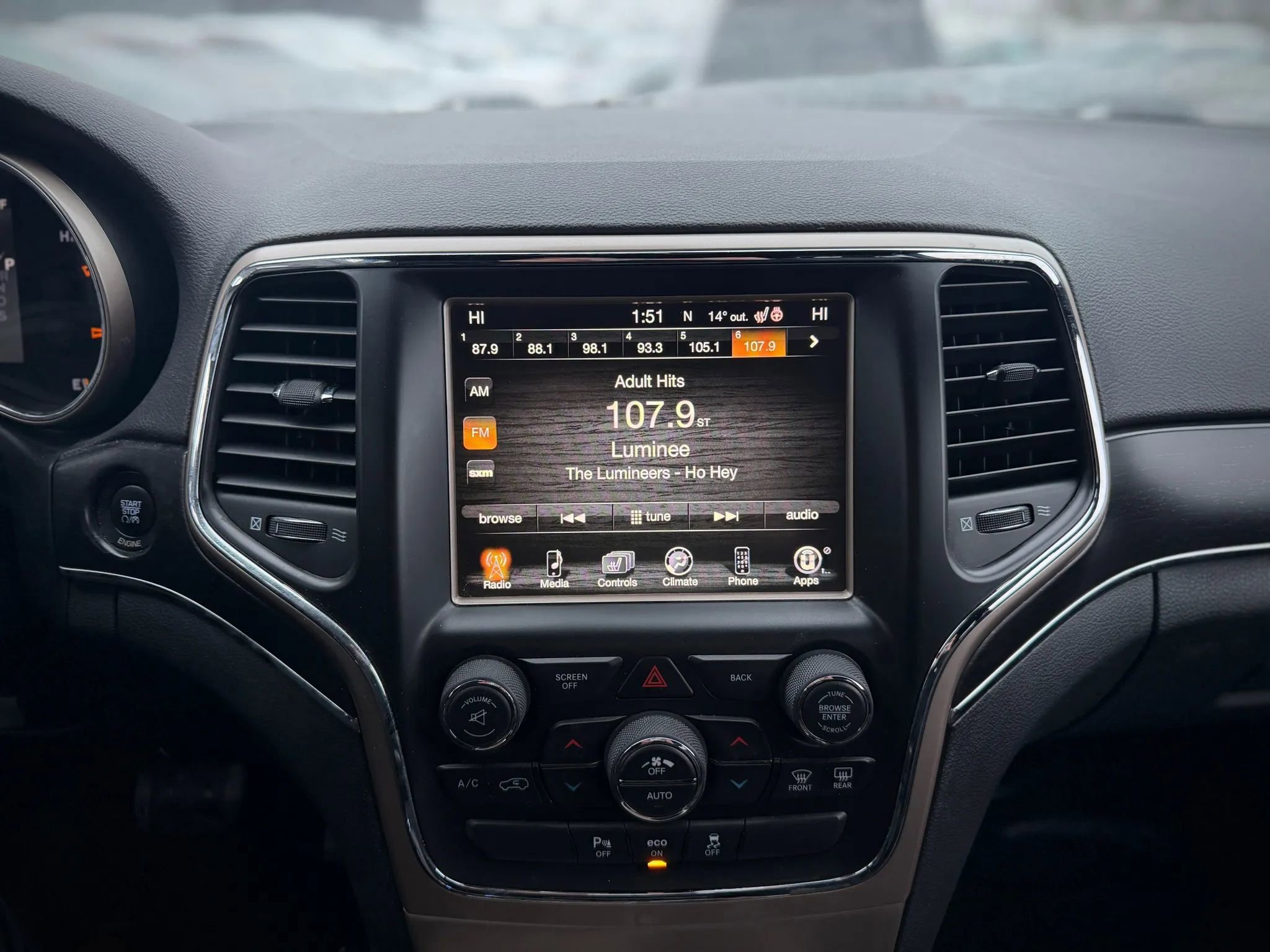 Used 2014 Jeep Grand Cherokee Limited image 13