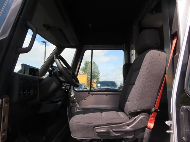Used 2024 Chevrolet Brightdrop 400 w/ Commercial Equipment Package AWD/4WD image 12