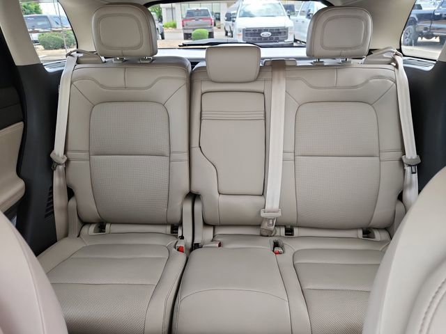 New 2024 Lincoln Corsair AWD w/ Equipment Group 102A image 13