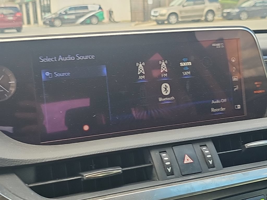 Used 2020 Lexus ES 350 w/ Premium Package FWD image 6