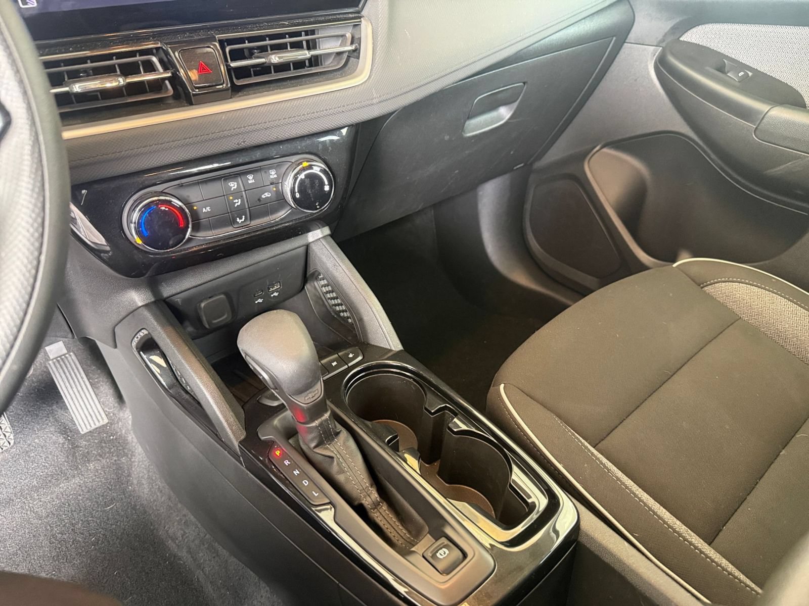 Used 2025 Chevrolet TrailBlazer LT FWD image 74