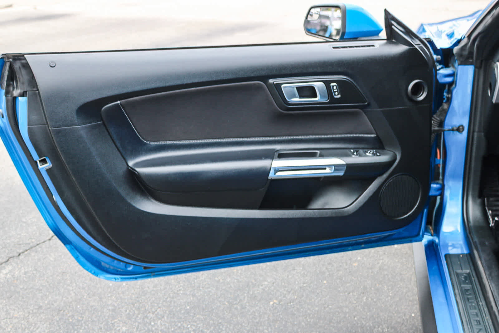 Used 2020 Ford Mustang GT RWD image 21