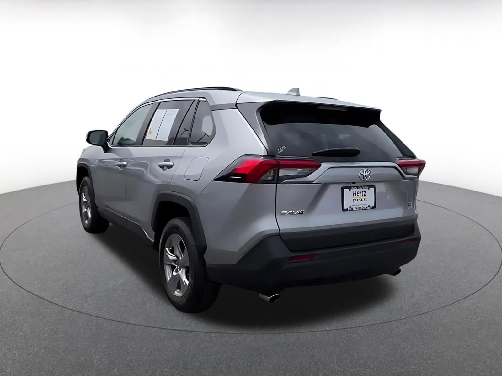 Used 2025 Toyota RAV4 XLE w/ Convenience Package AWD/4WD image 11
