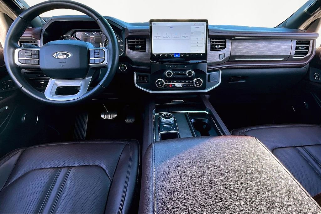 Used 2024 Ford Expedition Limited image 7