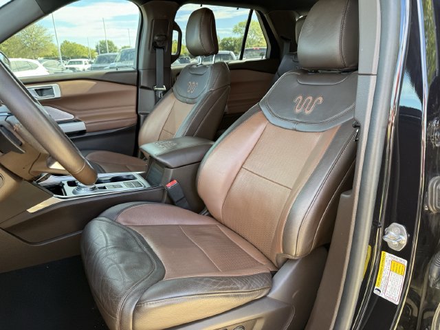 Used 2021 Ford Explorer King Ranch w/ Premium Technology Package RWD image 23