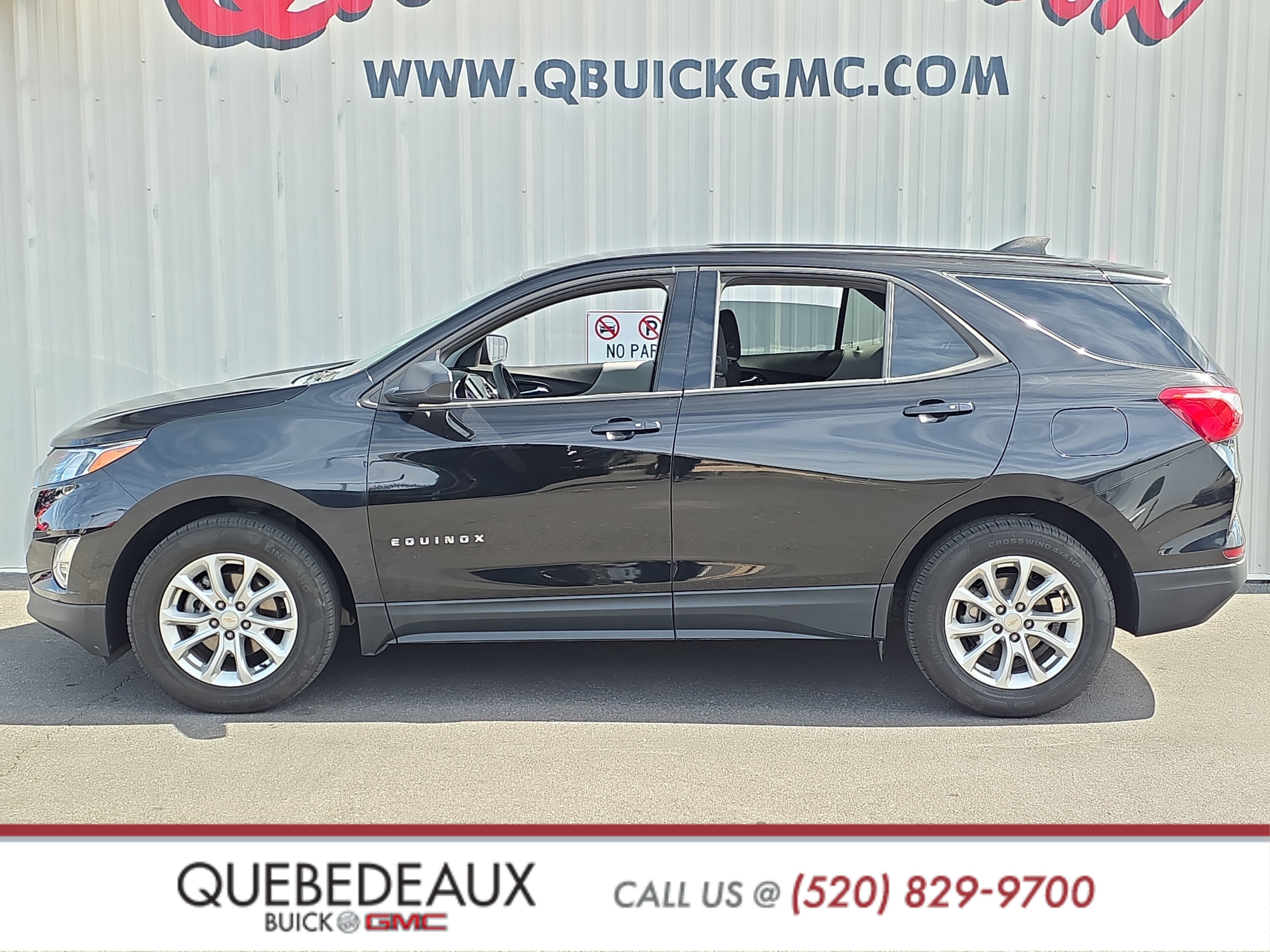 Used 2019 Chevrolet Equinox LS w/ LS Convenience Package FWD image 4