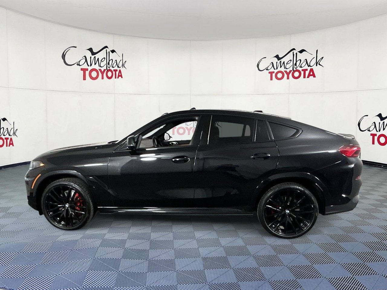 Used 2026 BMW X6 xDrive40i AWD/4WD image 4