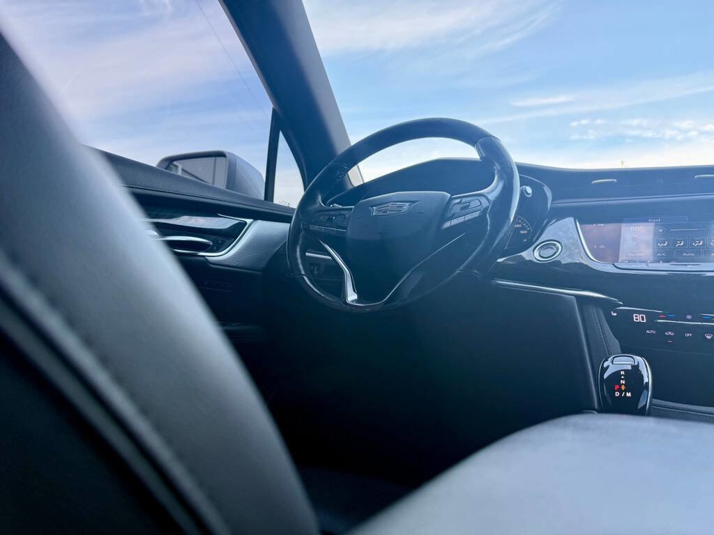 Used 2020 Cadillac XT6 Premium Luxury image 12