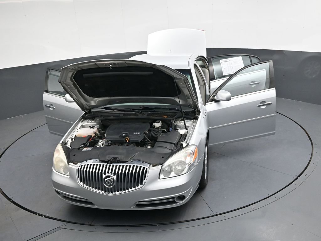 Used 2011 Buick Lucerne CXL w/ Driver Confidence Package image 41