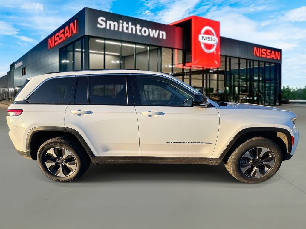 Used 2024 Jeep Grand Cherokee Limited 4xe image 7