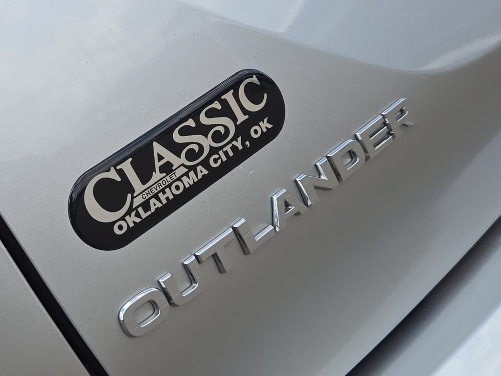 Used 2024 Mitsubishi Outlander SE AWD/4WD image 33