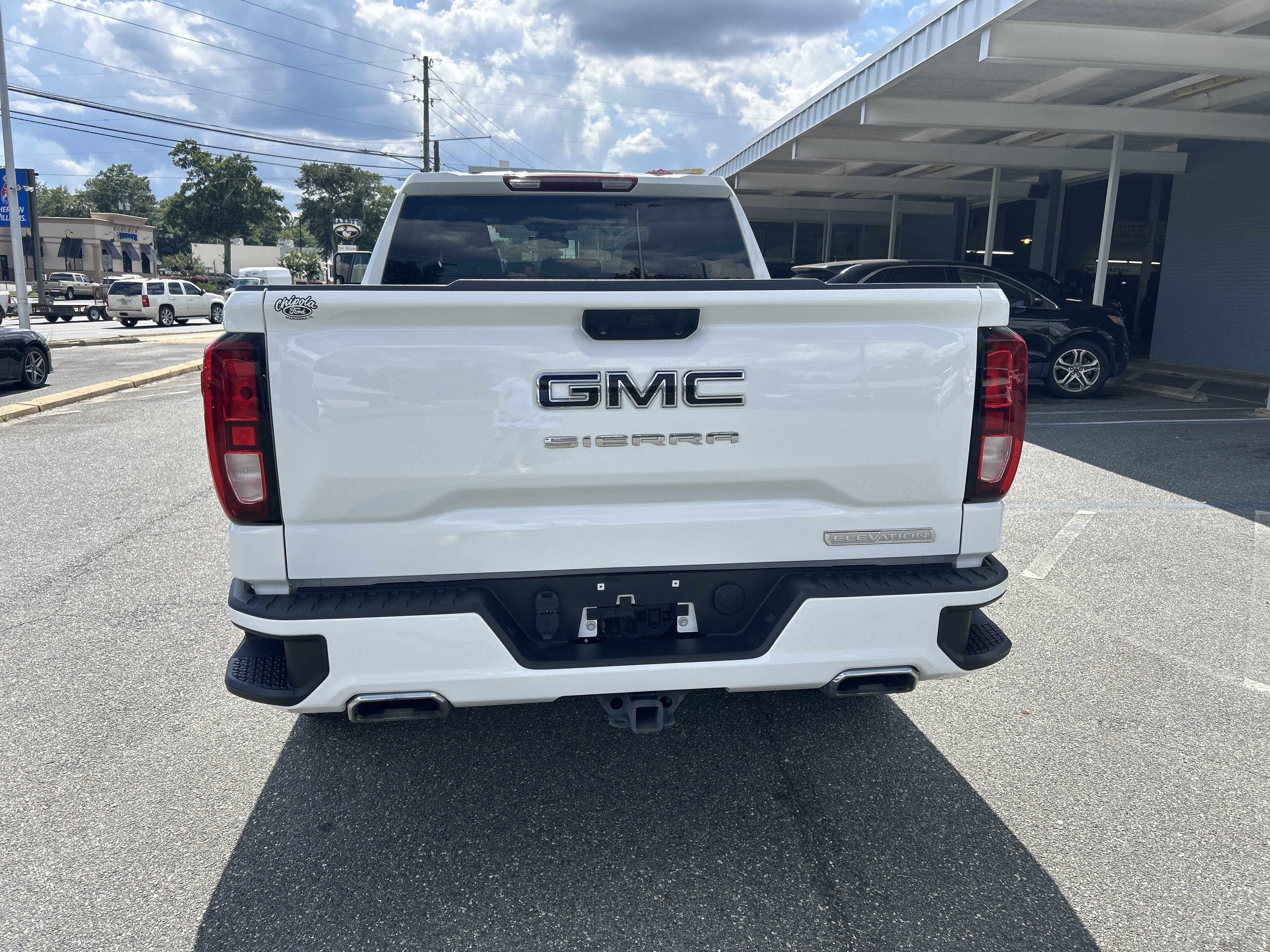 Used 2024 GMC Sierra 1500 Elevation w/ X31 Off-Road Package AWD/4WD image 8