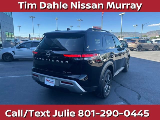 Used 2024 Nissan Pathfinder SV AWD/4WD image 11