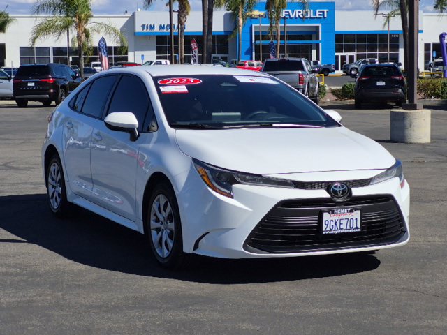 Used 2023 Toyota Corolla LE FWD image 3