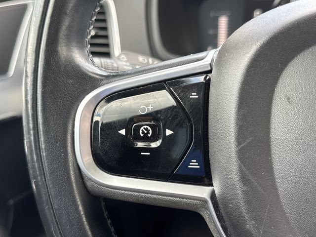 Used 2018 Volvo XC90 T5 Momentum w/ Convenience Package AWD/4WD image 29