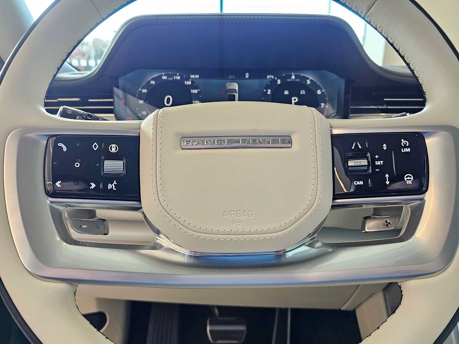 New 2026 Land Rover Range Rover SV AWD/4WD image 22