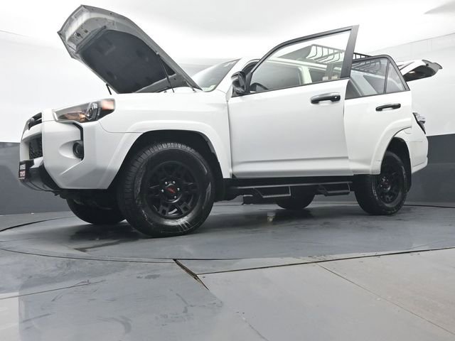 Certified 2021 Toyota 4Runner Venture w/ Moonroof Package AWD/4WD image 46