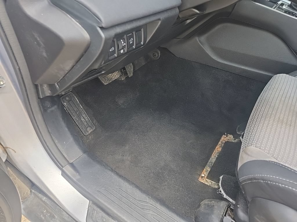 Used 2023 Subaru Outback Premium AWD/4WD image 39